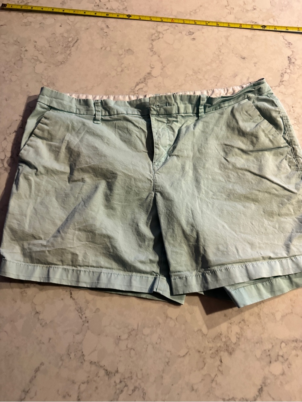 Old Navy Women’s Shorts Bundle Size 14 Mint & Khaki Stretch Chino Casual Summer